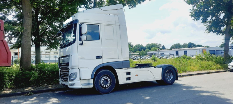 DAF XF106-460PS 1-Hand - Vilcējs: foto 2 DAF XF106-460PS 1-Hand - Vilcējs: foto 2