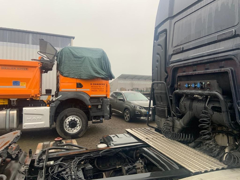 MAN TG-S 18.400PS 4x2 BLS - Vilcējs: foto 4 MAN TG-S 18.400PS 4x2 BLS - Vilcējs: foto 4