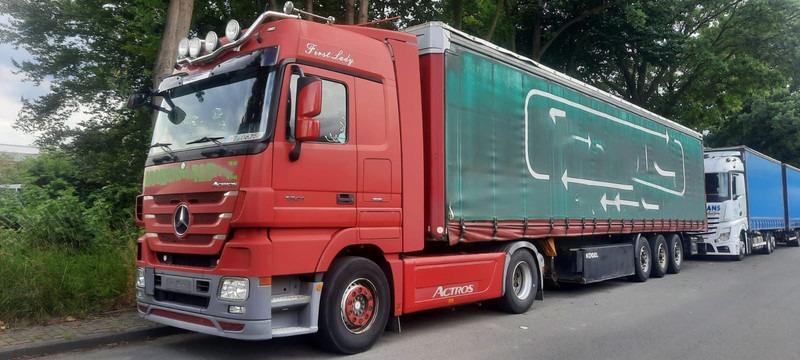 Mercedes-Benz 1841LS MP3 SZM Mega Space Voll/Spoil - Vilcējs: foto 1 Mercedes-Benz 1841LS MP3 SZM Mega Space Voll/Spoil - Vilcējs: foto 1