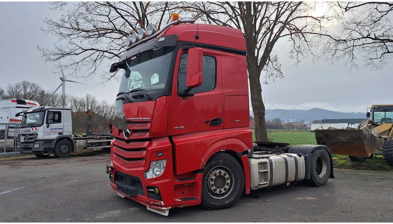 Mercedes-Benz 1845 Actros 4 2-Achser 4x2 SZM - Vilcējs: foto 2 Mercedes-Benz 1845 Actros 4 2-Achser 4x2 SZM - Vilcējs: foto 2