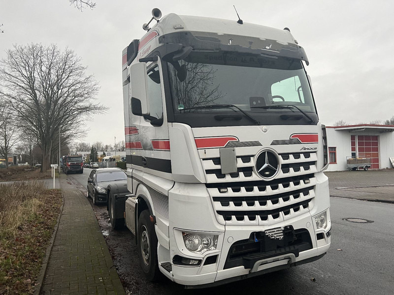 Mercedes-Benz 1845 Arocs 4x4 HD 1-Hand - Vilcējs: foto 5 Mercedes-Benz 1845 Arocs 4x4 HD 1-Hand - Vilcējs: foto 5