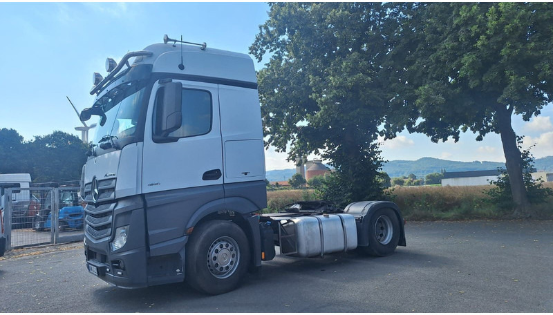 Mercedes-Benz 1851Actros 4 2-Achser SZM - Vilcējs: foto 1 Mercedes-Benz 1851Actros 4 2-Achser SZM - Vilcējs: foto 1