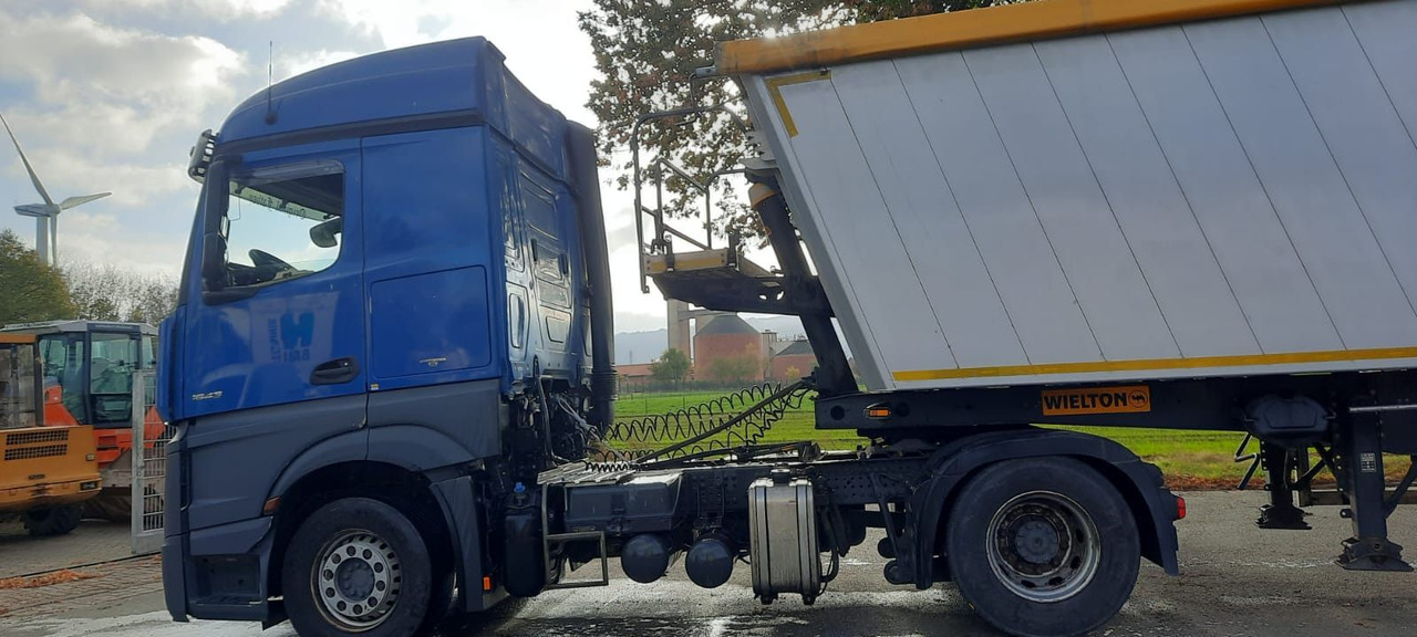 Mercedes-Benz Actros 1843LS 4x2 G.Haus/Hochdach Kipphyd./2-Kre - Vilcējs: foto 5 Mercedes-Benz Actros 1843LS 4x2 G.Haus/Hochdach Kipphyd./2-Kre - Vilcējs: foto 5