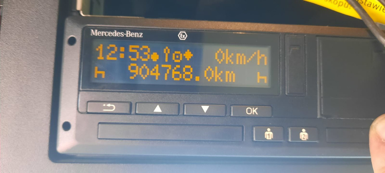 Mercedes-Benz Actros 1843LS Stream Space Kompressor:D9000 - Vilcējs: foto 5 Mercedes-Benz Actros 1843LS Stream Space Kompressor:D9000 - Vilcējs: foto 5