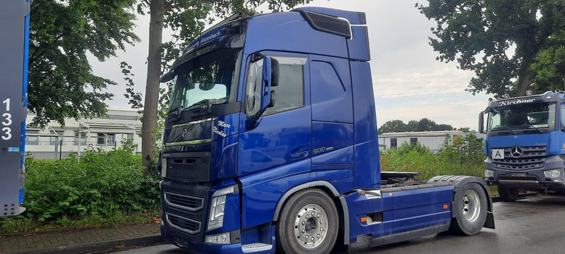 Volvo FH 500 GLobetrotter XL - Vilcējs: foto 2 Volvo FH 500 GLobetrotter XL - Vilcējs: foto 2