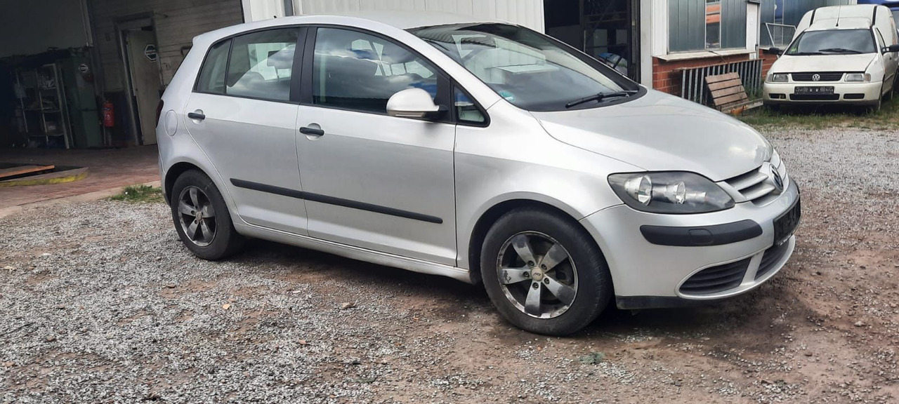 Volkswagen Golf Plus 1.9 TDI DSG DPF Comfortline - Sedans: foto 1 Volkswagen Golf Plus 1.9 TDI DSG DPF Comfortline - Sedans: foto 1