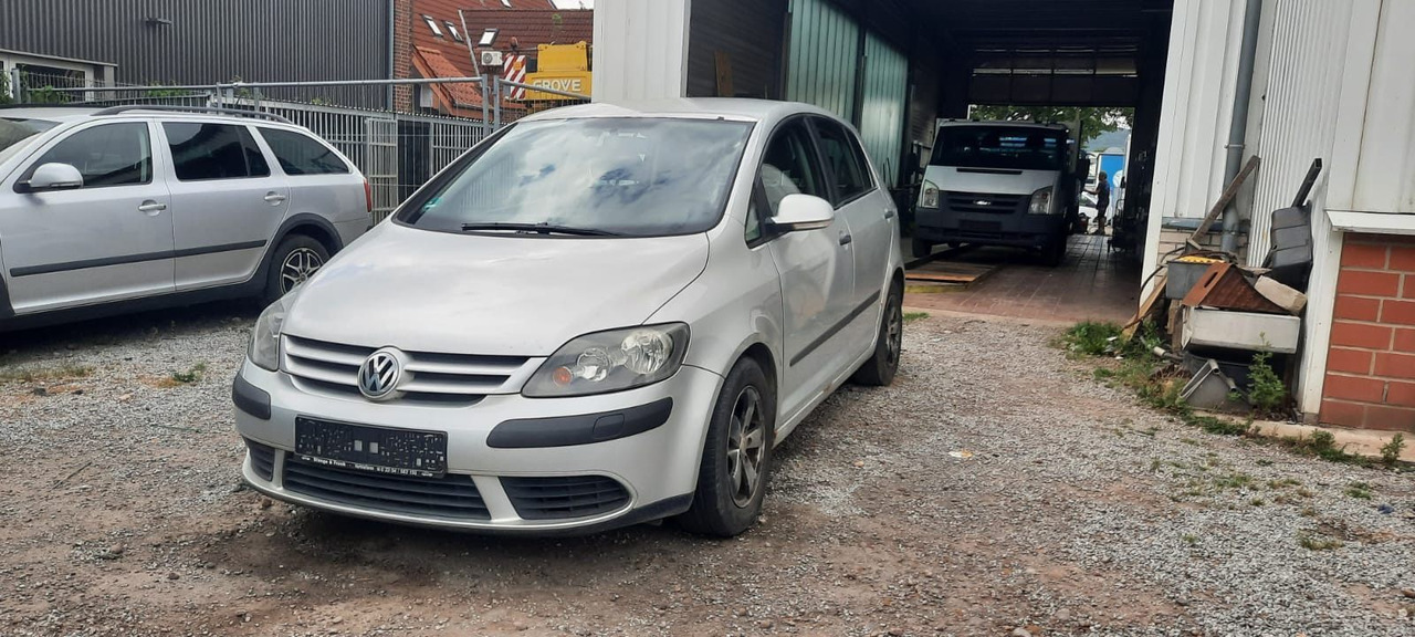 Volkswagen Golf Plus 1.9 TDI DSG DPF Comfortline - Sedans: foto 3 Volkswagen Golf Plus 1.9 TDI DSG DPF Comfortline - Sedans: foto 3