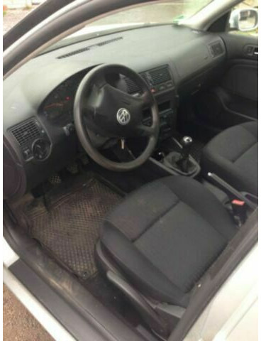 Volkswagen Golf Variant 1.9 TDI Comfortline - Universālis: foto 5 Volkswagen Golf Variant 1.9 TDI Comfortline - Universālis: foto 5