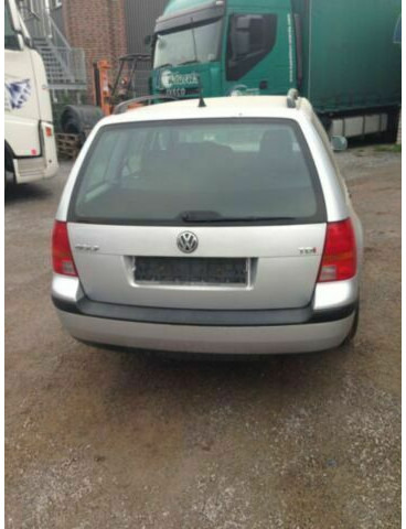 Volkswagen Golf Variant 1.9 TDI Comfortline - Universālis: foto 4 Volkswagen Golf Variant 1.9 TDI Comfortline - Universālis: foto 4