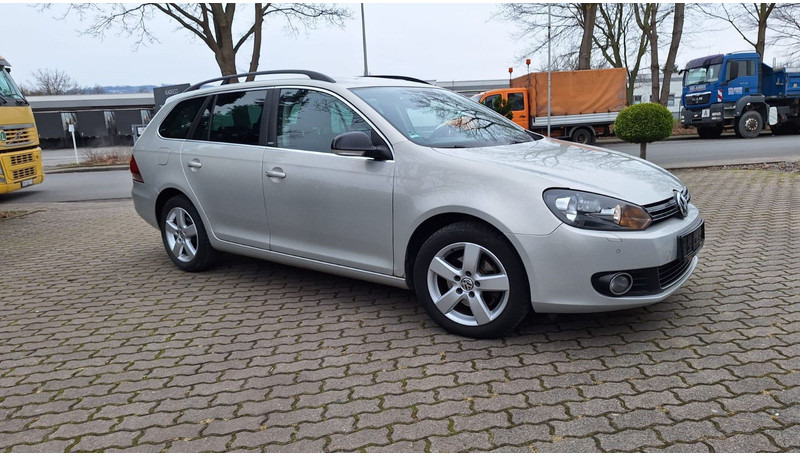 Volkswagen Golf Variant Style - Universālis: foto 1 Volkswagen Golf Variant Style - Universālis: foto 1