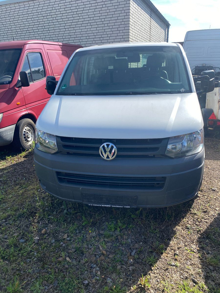 Volkswagen T5 Pritsche Doppelkabine - Automašīna ar kravas platformu, Kravas-pasažieru furgons: foto 2 Volkswagen T5 Pritsche Doppelkabine - Automašīna ar kravas platformu, Kravas-pasažieru furgons: foto 2
