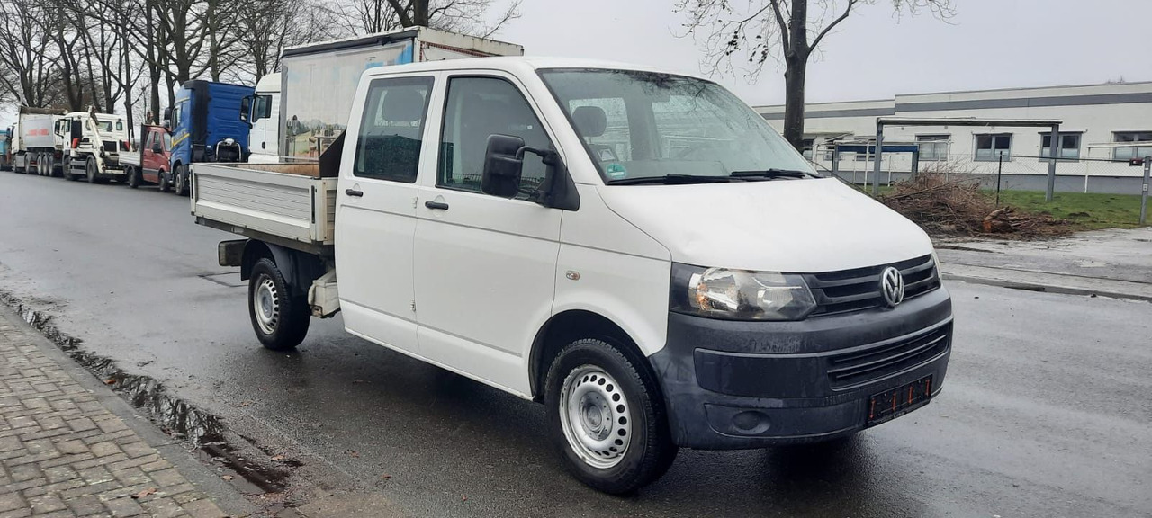 Volkswagen TDI T5 Pritsche - Automašīna ar kravas platformu, Kravas-pasažieru furgons: foto 1 Volkswagen TDI T5 Pritsche - Automašīna ar kravas platformu, Kravas-pasažieru furgons: foto 1