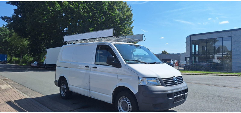 Volkswagen Transporter - Mazs furgons: foto 1 Volkswagen Transporter - Mazs furgons: foto 1