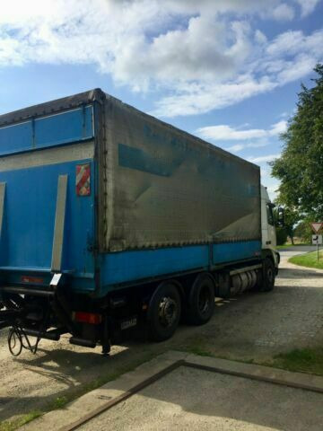 Volvo FH12-420 Euro:4Plane Spriegel mit LBW 3000kg - Kravas automašīna ar tentu: foto 3 Volvo FH12-420 Euro:4Plane Spriegel mit LBW 3000kg - Kravas automašīna ar tentu: foto 3