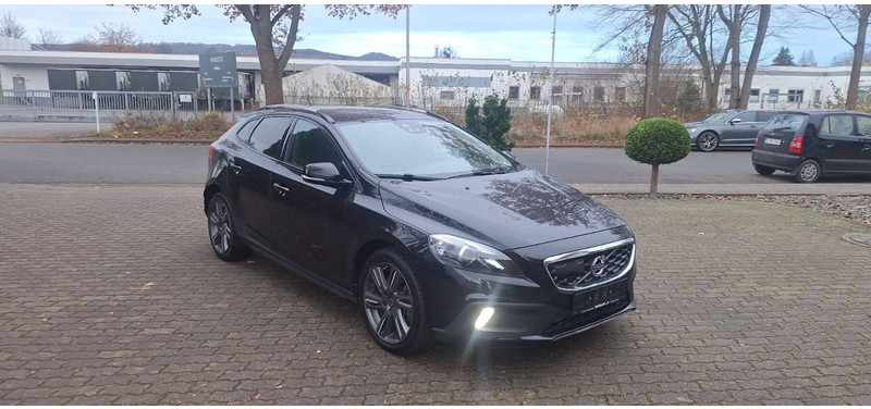 Volvo V40 Cross Country You! - Hečbeks: foto 1 Volvo V40 Cross Country You! - Hečbeks: foto 1