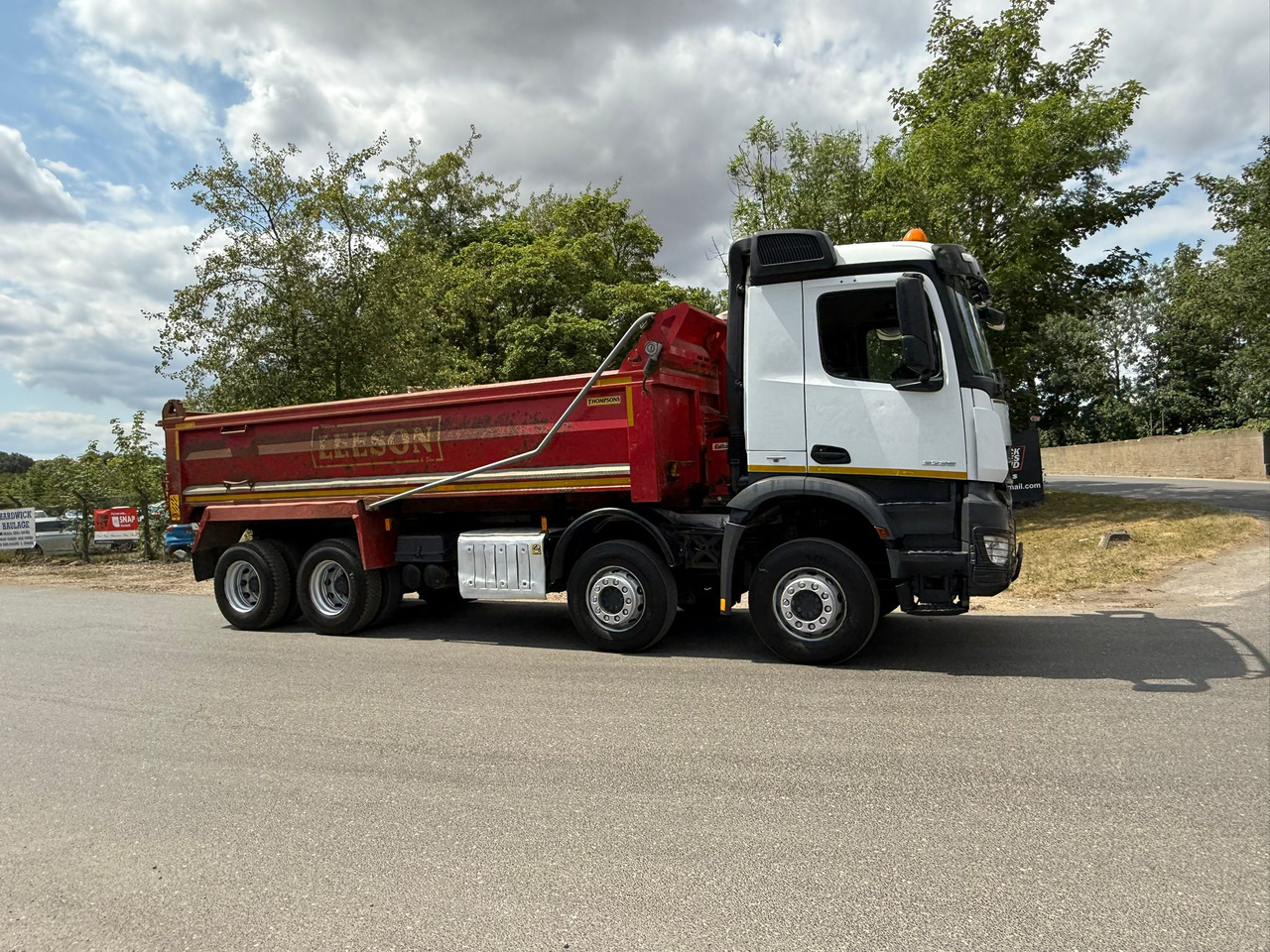 Kravas automašīna pašizgāzējs 2014 Mercedes Arocs Tipper Truck RFE: foto 14