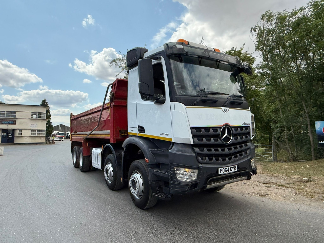 2014 Mercedes Arocs Tipper Truck RFE - Kravas automašīna pašizgāzējs: foto 2 2014 Mercedes Arocs Tipper Truck RFE - Kravas automašīna pašizgāzējs: foto 2