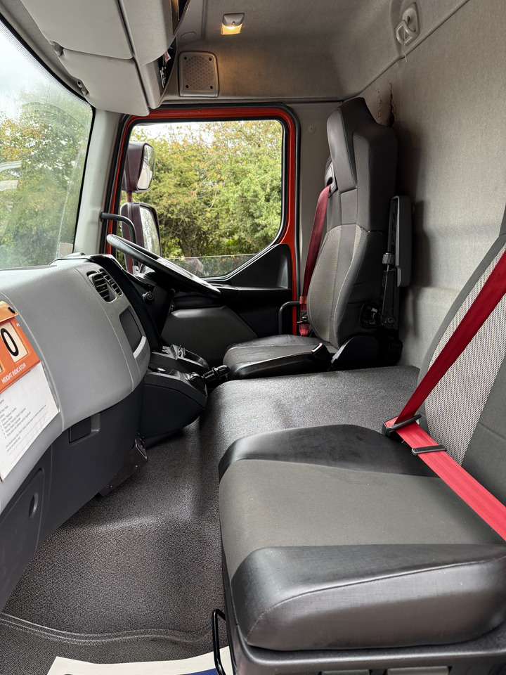 Kravas automašīna refrižerators 2015 Renault D Refrigerated Truck: foto 30