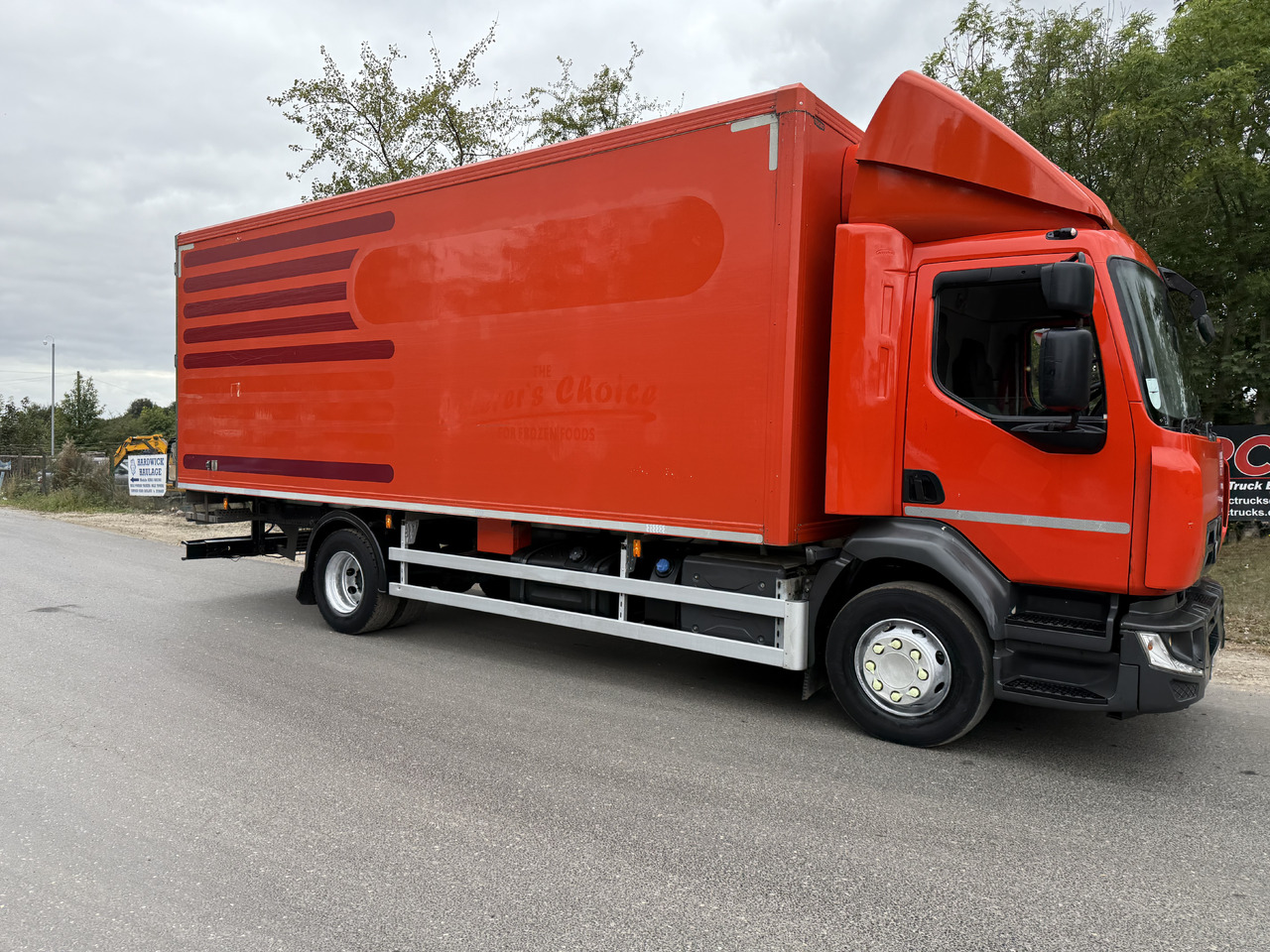 Kravas automašīna refrižerators 2015 Renault D Refrigerated Truck: foto 12