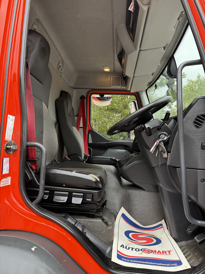 Kravas automašīna refrižerators 2015 Renault D Refrigerated Truck: foto 25