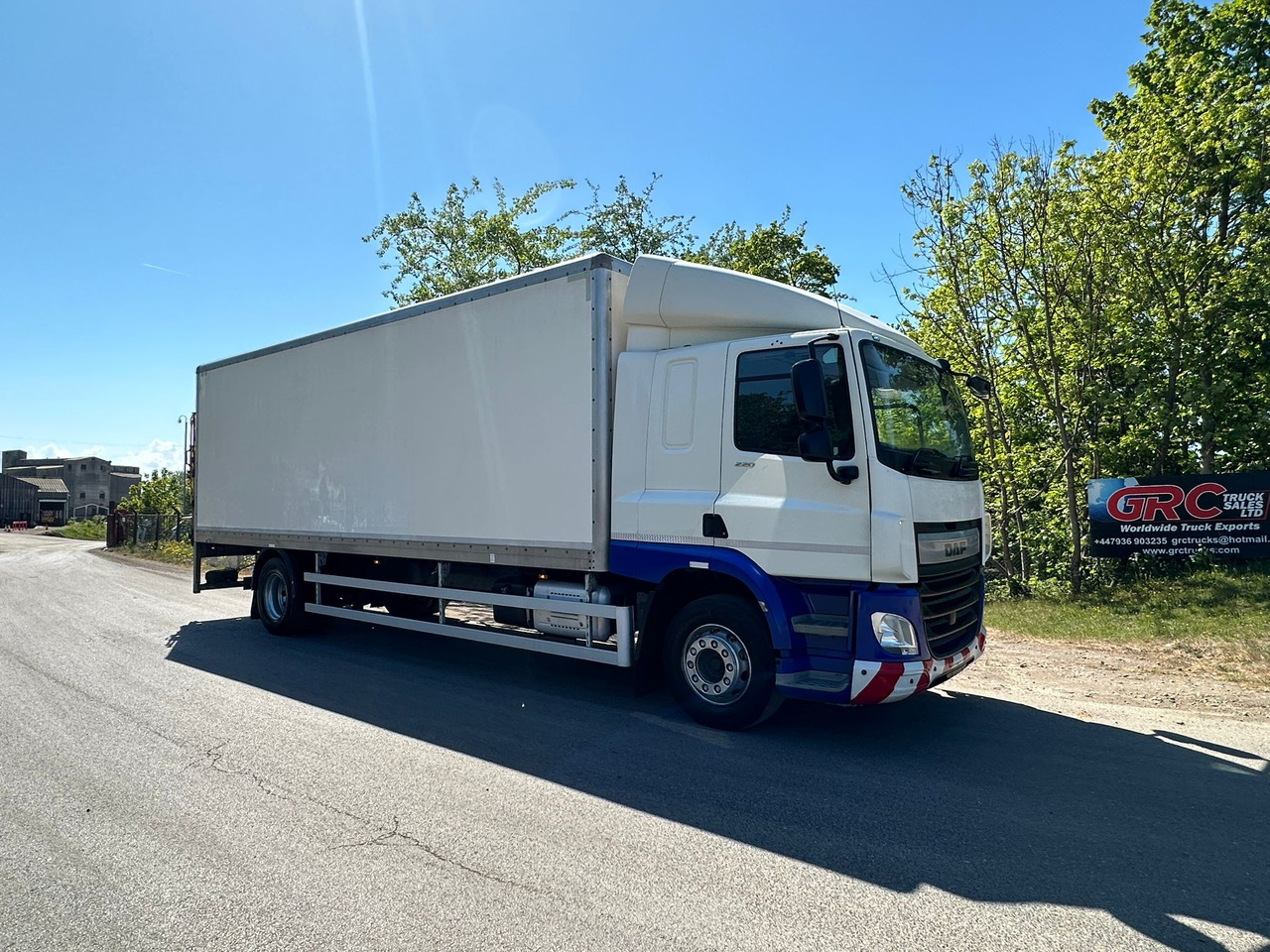2016 DAF CF 220 Rigid Truck - Kravas automašīna ar slēgto virsbūvi: foto 2 2016 DAF CF 220 Rigid Truck - Kravas automašīna ar slēgto virsbūvi: foto 2