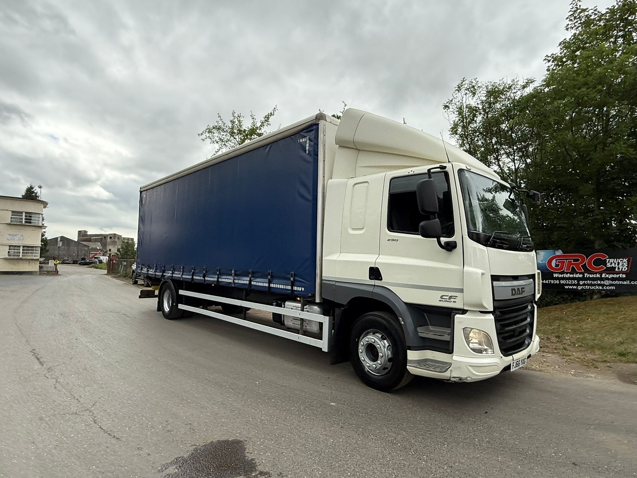 2016 DAF CF 250 Curtainside Truck - Kravas automašīna ar tentu: foto 5 2016 DAF CF 250 Curtainside Truck - Kravas automašīna ar tentu: foto 5