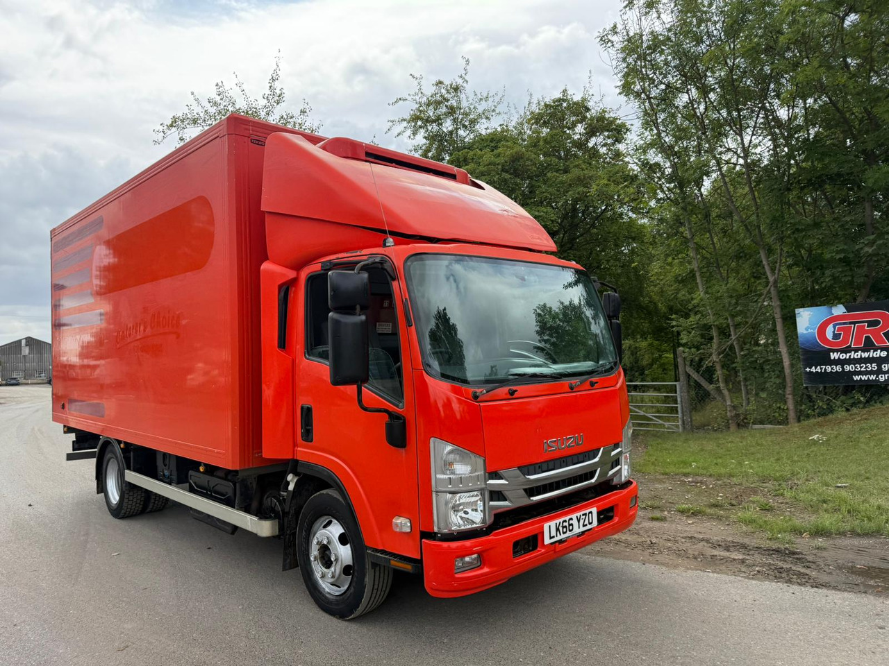 2016 Izuzu Refrigerated Truck - Kravas automašīna refrižerators: foto 5 2016 Izuzu Refrigerated Truck - Kravas automašīna refrižerators: foto 5