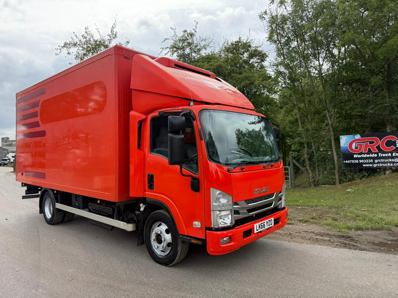 2016 Izuzu Refrigerated Truck - Kravas automašīna refrižerators: foto 4 2016 Izuzu Refrigerated Truck - Kravas automašīna refrižerators: foto 4