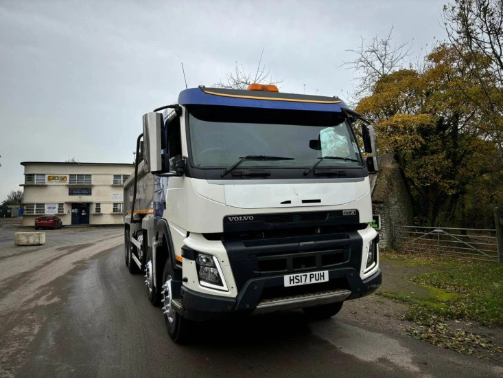 2017 Volvo FMX 420 Tipper Truck PUH - Kravas automašīna pašizgāzējs: foto 3 2017 Volvo FMX 420 Tipper Truck PUH - Kravas automašīna pašizgāzējs: foto 3
