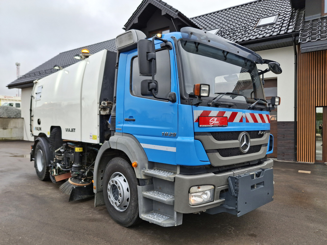 Mercedes-Benz Axor 1829 Zamiatarka Kehrmaschine FAUN Euro5 PM10 76 Tyś KM 2010 - Ielu tīrīšanas mašīna: foto 1 Mercedes-Benz Axor 1829 Zamiatarka Kehrmaschine FAUN Euro5 PM10 76 Tyś KM 2010 - Ielu tīrīšanas mašīna: foto 1