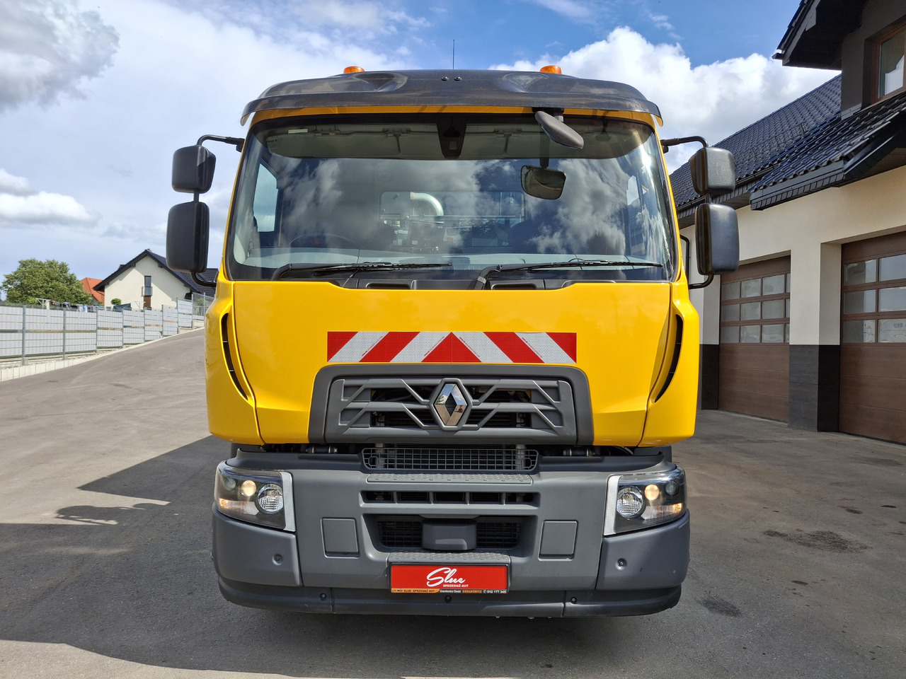 RENAULT C280 Kehrmaschine Zamiatarka SEMAT Zoeller FAUN Karcher L/R 2 Motoren 2018r 740 Mth Euro 6 - Ielu tīrīšanas mašīna: foto 2 RENAULT C280 Kehrmaschine Zamiatarka SEMAT Zoeller FAUN Karcher L/R 2 Motoren 2018r 740 Mth Euro 6 - Ielu tīrīšanas mašīna: foto 2