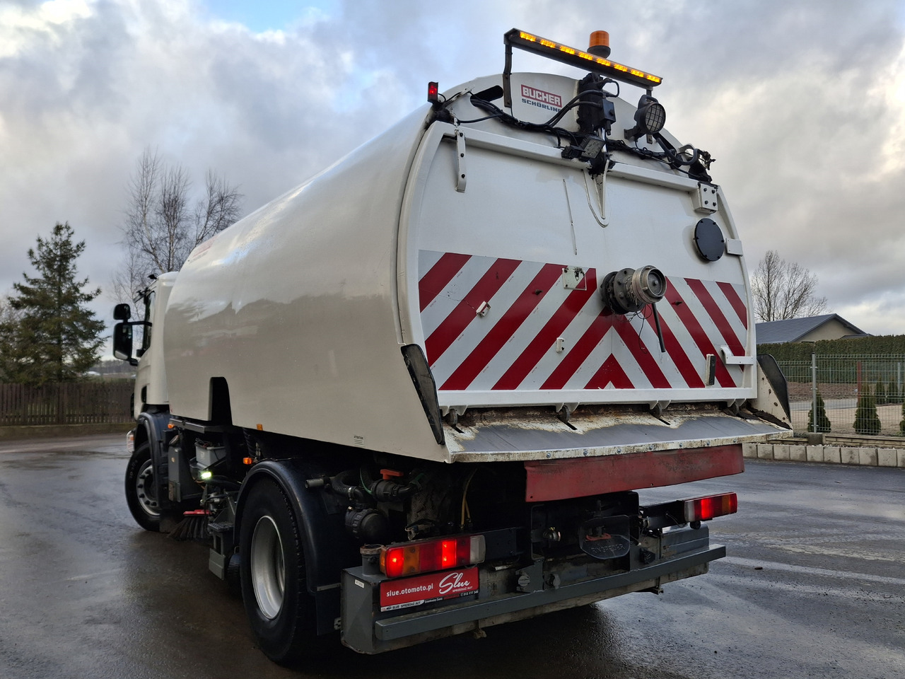 SCANIA 94G Zamiatarka Kehrmaschine BUCHER L/R Frontbürste 2 Motoren Odchwaszczarka Przednia Szczotka - Ielu tīrīšanas mašīna: foto 5 SCANIA 94G Zamiatarka Kehrmaschine BUCHER L/R Frontbürste 2 Motoren Odchwaszczarka Przednia Szczotka - Ielu tīrīšanas mašīna: foto 5