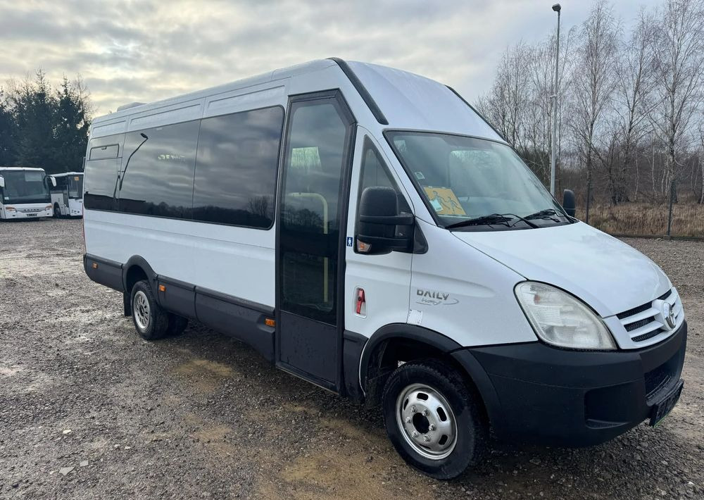 Iveco Daily - Mikroautobuss, Pasažieru furgons: foto 1 Iveco Daily - Mikroautobuss, Pasažieru furgons: foto 1