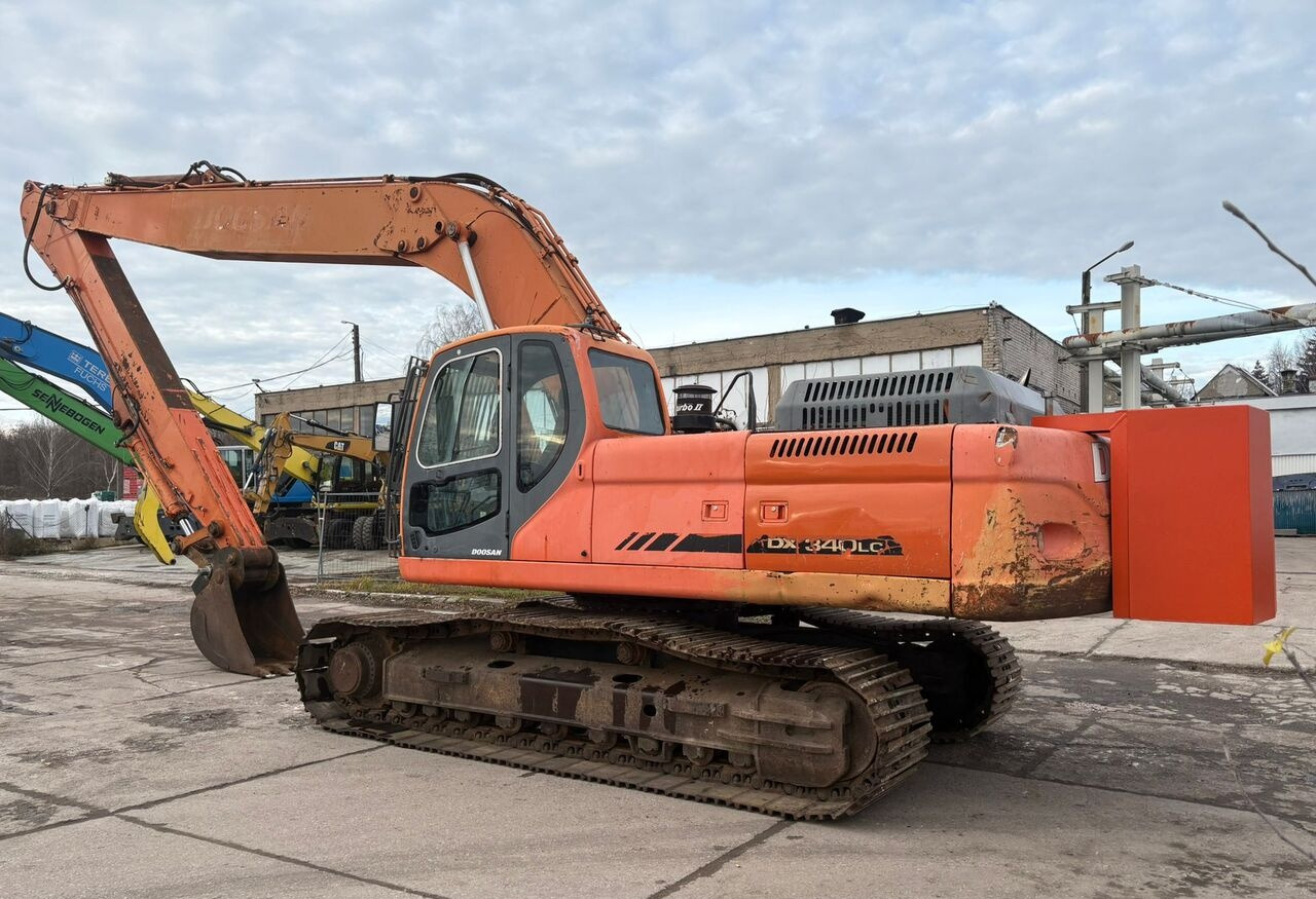 Kāpurķēžu ekskavators Doosan DX 340 LC long reach 17m: foto 12