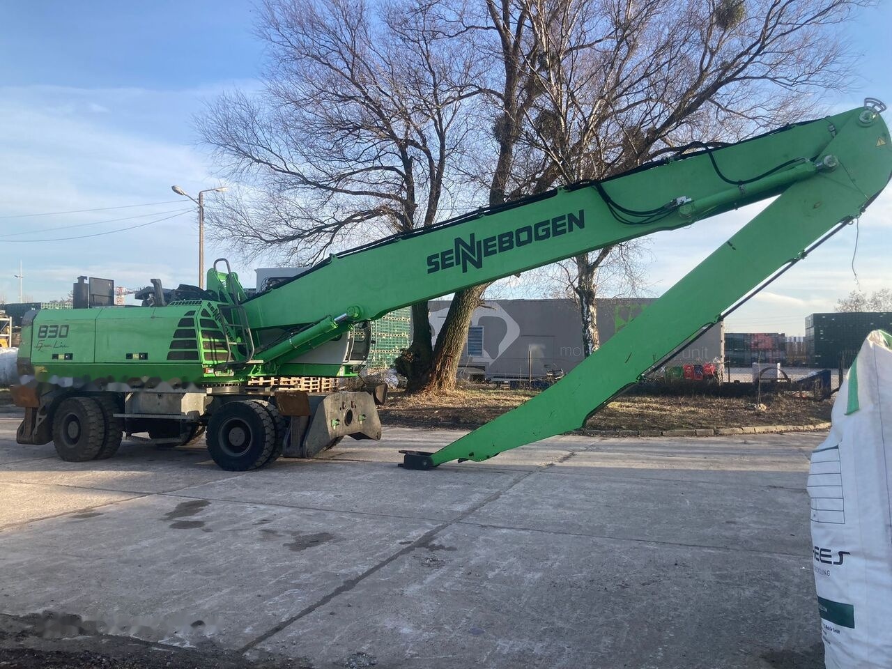 Sennebogen 830 M - Atkritumu iekrāvējs: foto 5 Sennebogen 830 M - Atkritumu iekrāvējs: foto 5
