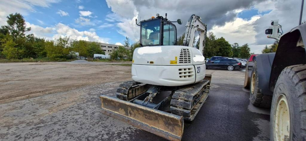 Komatsu PC 80 MR-5E0 - Mini-ekskavators: foto 3 Komatsu PC 80 MR-5E0 - Mini-ekskavators: foto 3