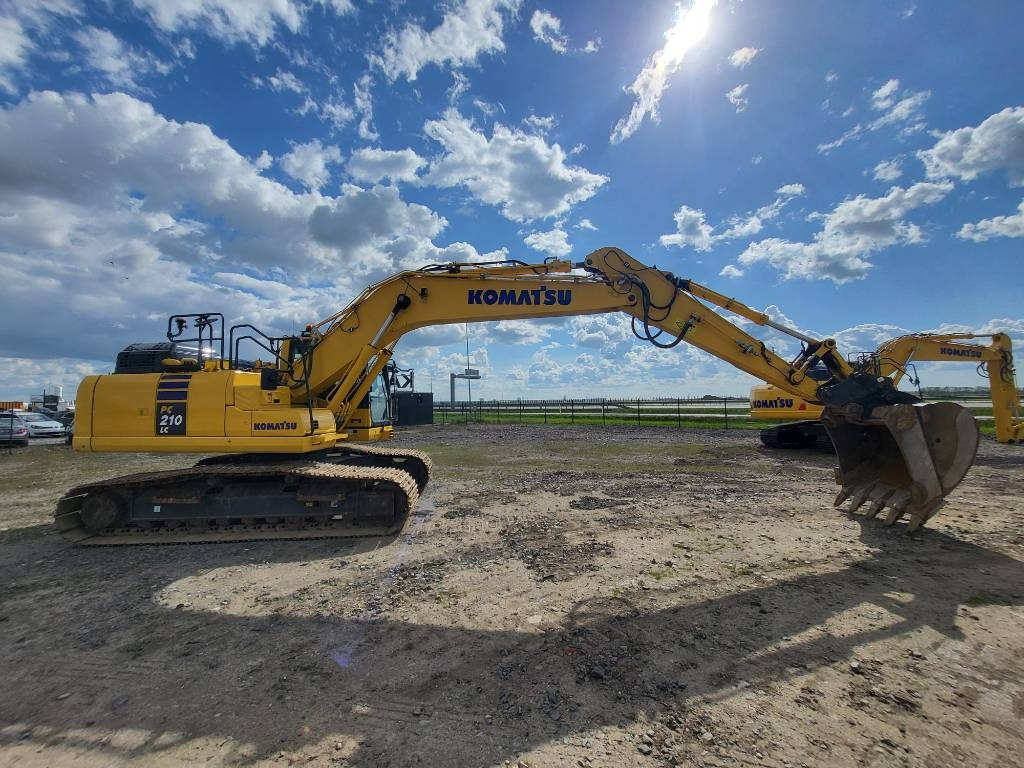Komatsu PC210-11E0 - Kāpurķēžu ekskavators: foto 5 Komatsu PC210-11E0 - Kāpurķēžu ekskavators: foto 5