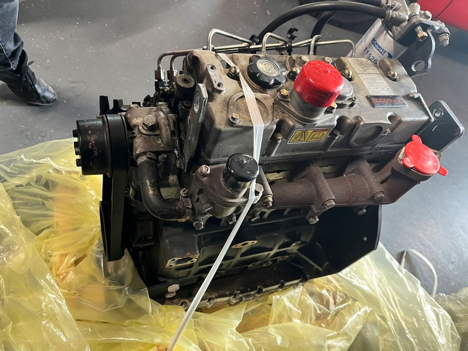 Perkins Motor 404D Schmitz Kühlung frigo Motor Engin - Dzinējs - Celtniecības tehnika: foto 3 Perkins Motor 404D Schmitz Kühlung frigo Motor Engin - Dzinējs - Celtniecības tehnika: foto 3