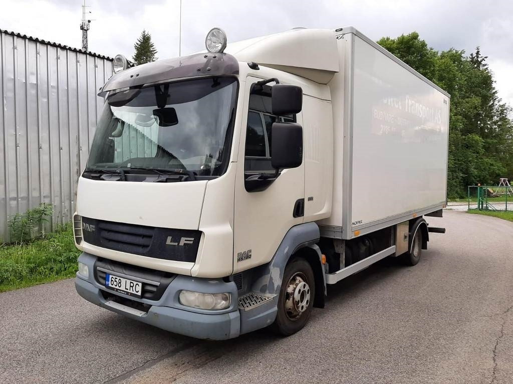 DAF FA 45.180 4X2 KITCHEN - Kravas automašīna ar slēgto virsbūvi: foto 1 DAF FA 45.180 4X2 KITCHEN - Kravas automašīna ar slēgto virsbūvi: foto 1