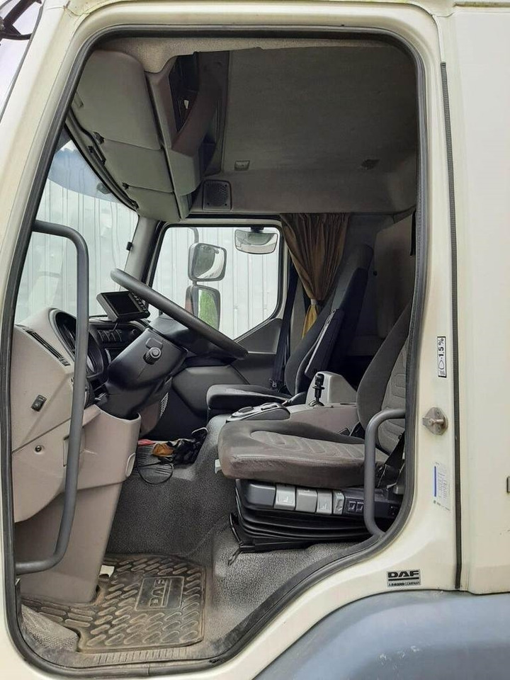 DAF FA 45.180 4X2 KITCHEN - Kravas automašīna ar slēgto virsbūvi: foto 5 DAF FA 45.180 4X2 KITCHEN - Kravas automašīna ar slēgto virsbūvi: foto 5