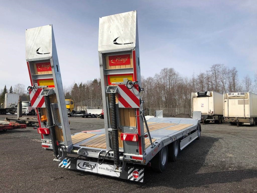 Fliegl DTS-S 300 - Piekabe zema profila platforma: foto 3 Fliegl DTS-S 300 - Piekabe zema profila platforma: foto 3