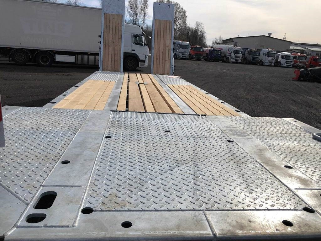 Fliegl DTS-S 300 - Piekabe zema profila platforma: foto 5 Fliegl DTS-S 300 - Piekabe zema profila platforma: foto 5