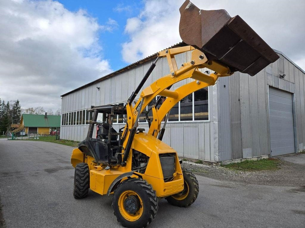 JCB 2CX - Riteņu iekrāvējs: foto 2 JCB 2CX - Riteņu iekrāvējs: foto 2