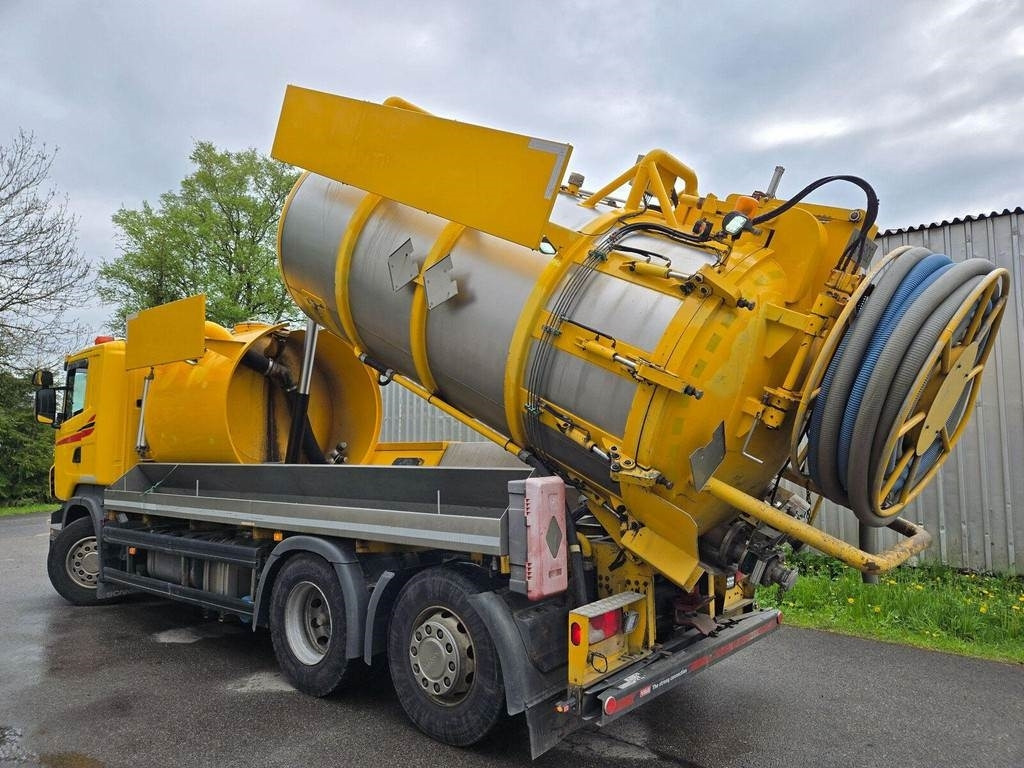 Scania R420 6X2 ADR AMPHITECH VORTEX 13m³ - Asenizācijas mašīna: foto 2 Scania R420 6X2 ADR AMPHITECH VORTEX 13m³ - Asenizācijas mašīna: foto 2