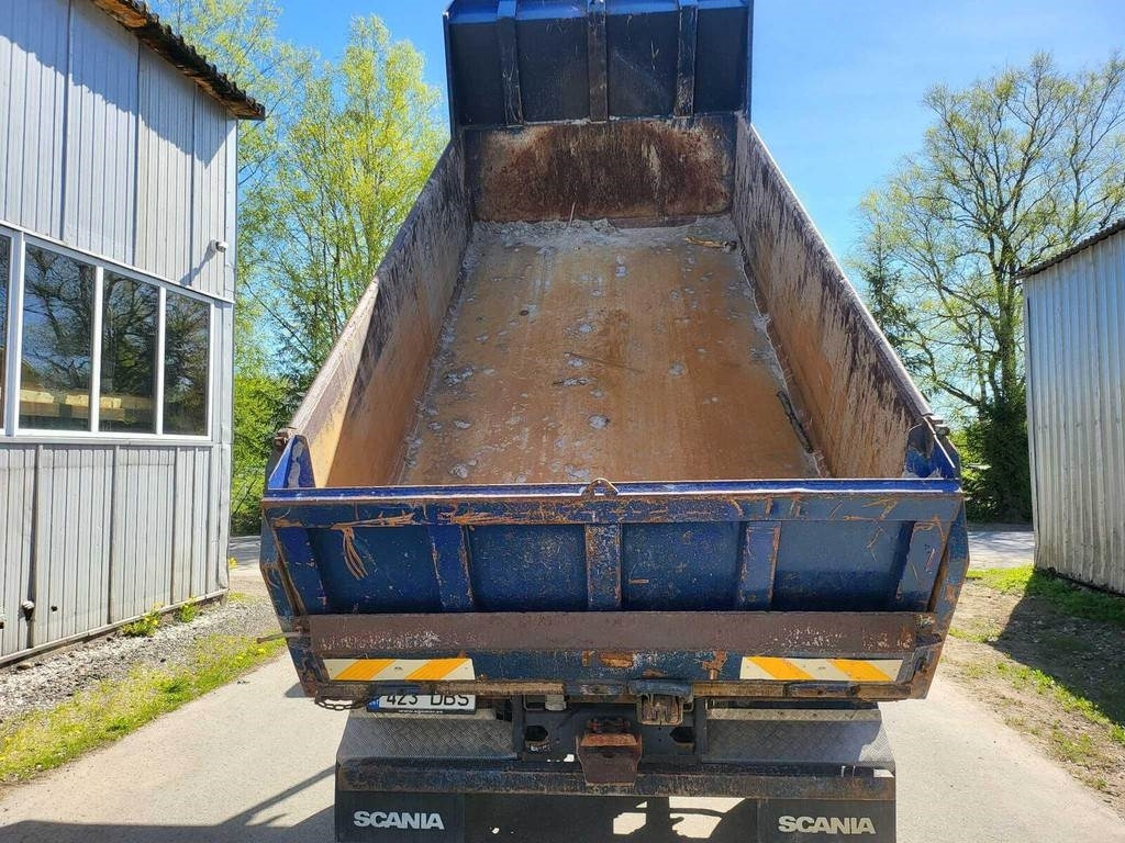 Scania R620 6X2*4 - Kravas automašīna pašizgāzējs: foto 4 Scania R620 6X2*4 - Kravas automašīna pašizgāzējs: foto 4