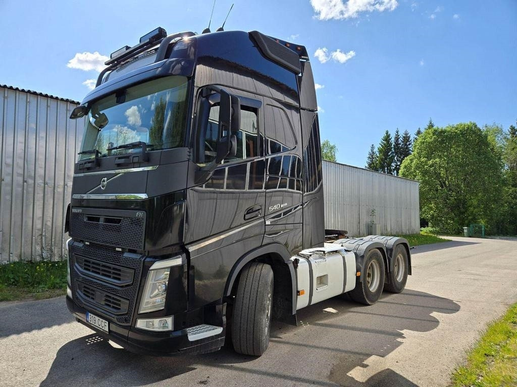 Volvo FH540 6X4 DUALCLUTCH - Vilcējs: foto 1 Volvo FH540 6X4 DUALCLUTCH - Vilcējs: foto 1