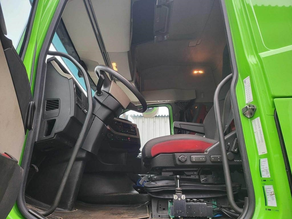 Volvo FH500 6X2 PALIFT + HMF 2120 K5 - Pacēlājs ar āķi: foto 5 Volvo FH500 6X2 PALIFT + HMF 2120 K5 - Pacēlājs ar āķi: foto 5