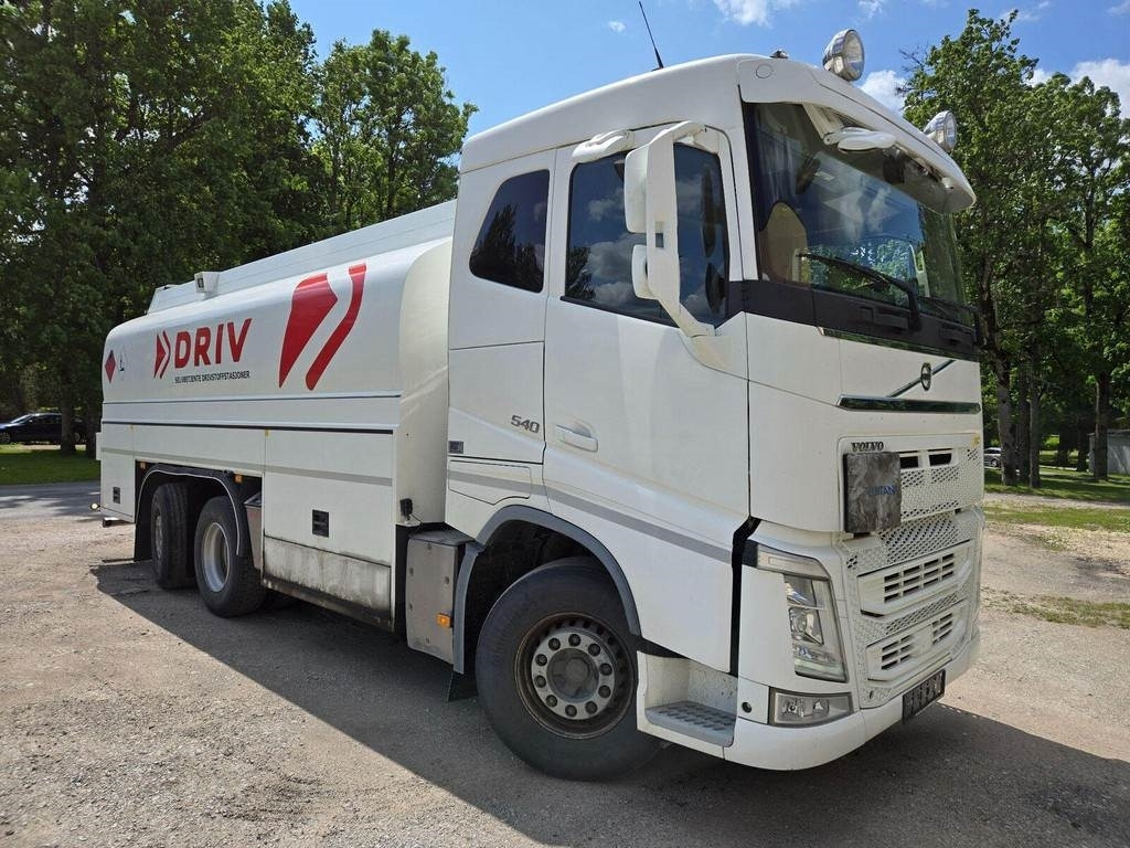 Volvo FH540 6x2 ADR - Autocisterna: foto 5 Volvo FH540 6x2 ADR - Autocisterna: foto 5