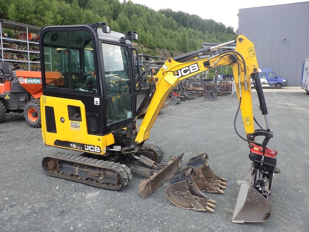 JCB 19 C-1 - Mini-ekskavators: foto 3 JCB 19 C-1 - Mini-ekskavators: foto 3