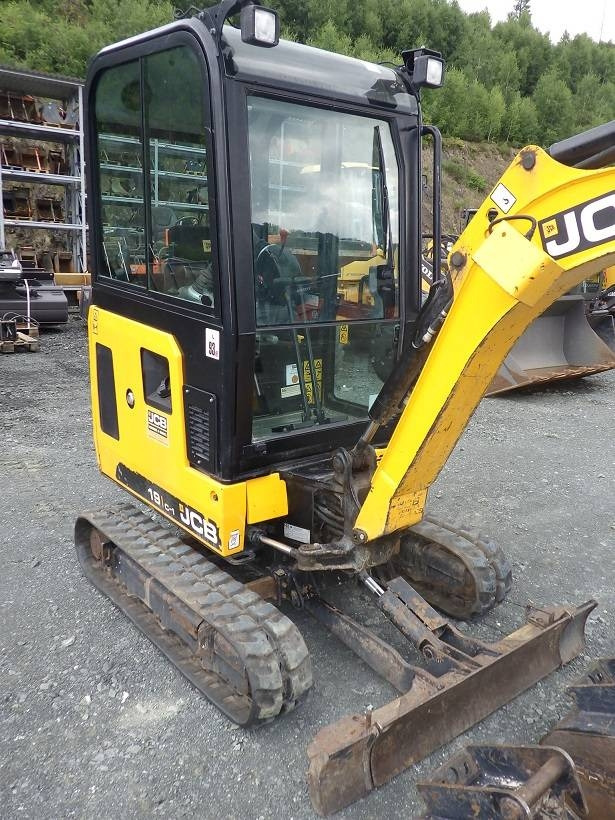 JCB 19 C-1 - Mini-ekskavators: foto 4 JCB 19 C-1 - Mini-ekskavators: foto 4